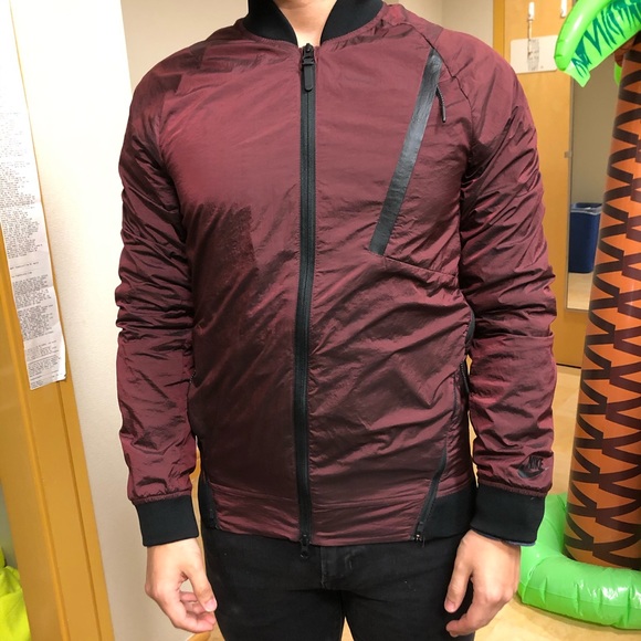 NIKE BURGUNDY BOMBER JACKET MENS - Picture 2 of 4